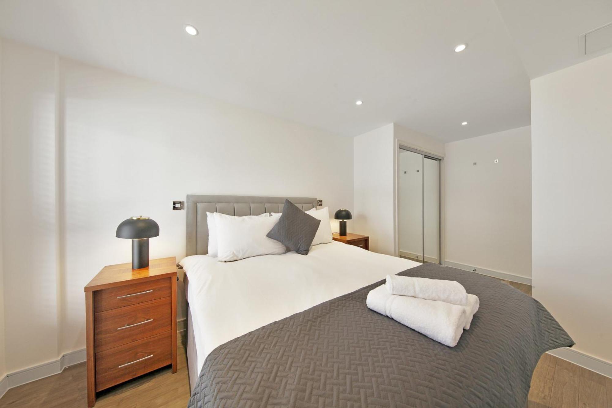 2 Bed Executive Apartment Next To Liverpool Street Free Wifi By City Stay Aparts Londra Dış mekan fotoğraf